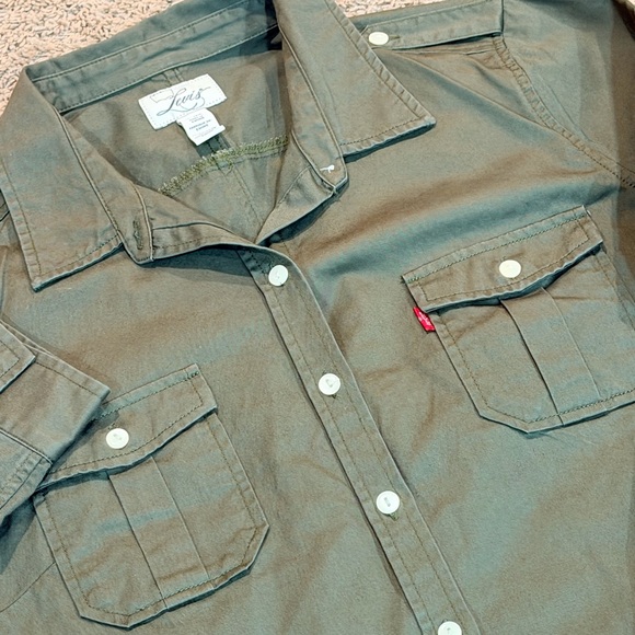 Levi's Red Tab Olive Green Button Down Shirt Size XL women’s Military - Picture 1 of 5